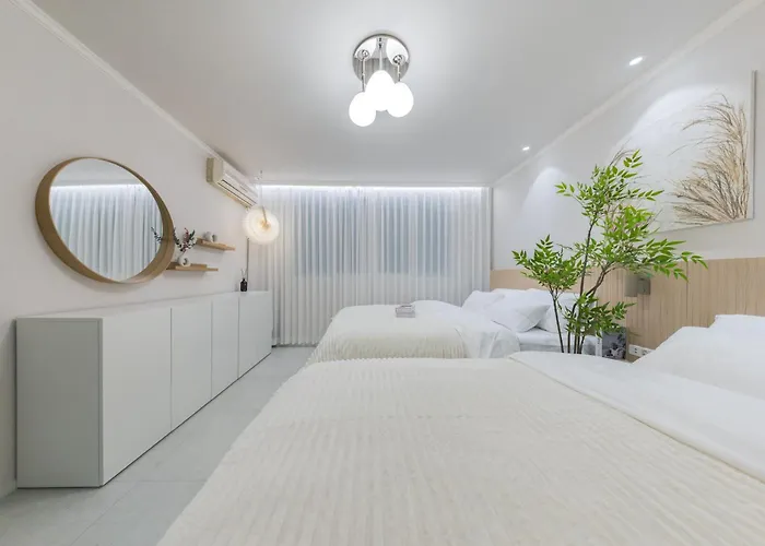 Apartamento Maison Lumiere In Gangnam *
